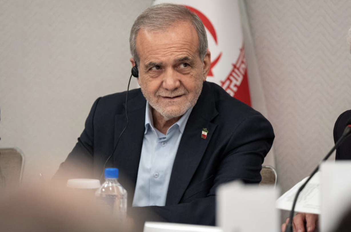 Iran Today: War Pressures, Regional Diplomacy, and New Economic Fault Lines