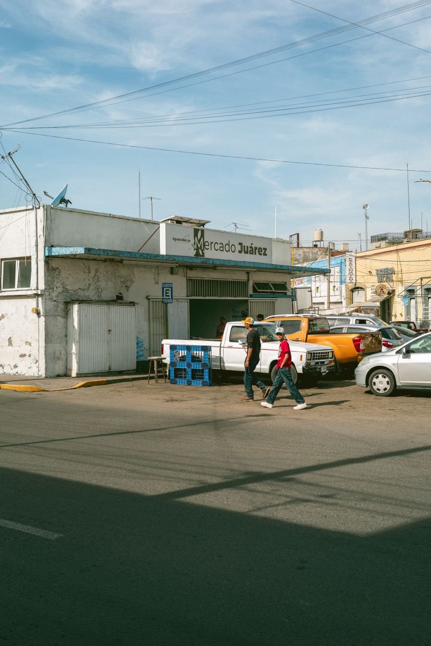 street scene outside mercado juarez mexico